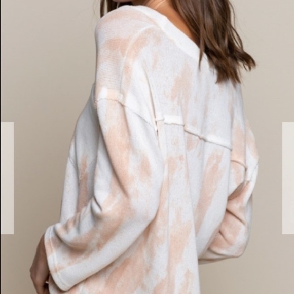 🍧POL STRAWBERRY SHORTCAKE LIGHTWEIGHT SWEATER - Picture 3 of 6